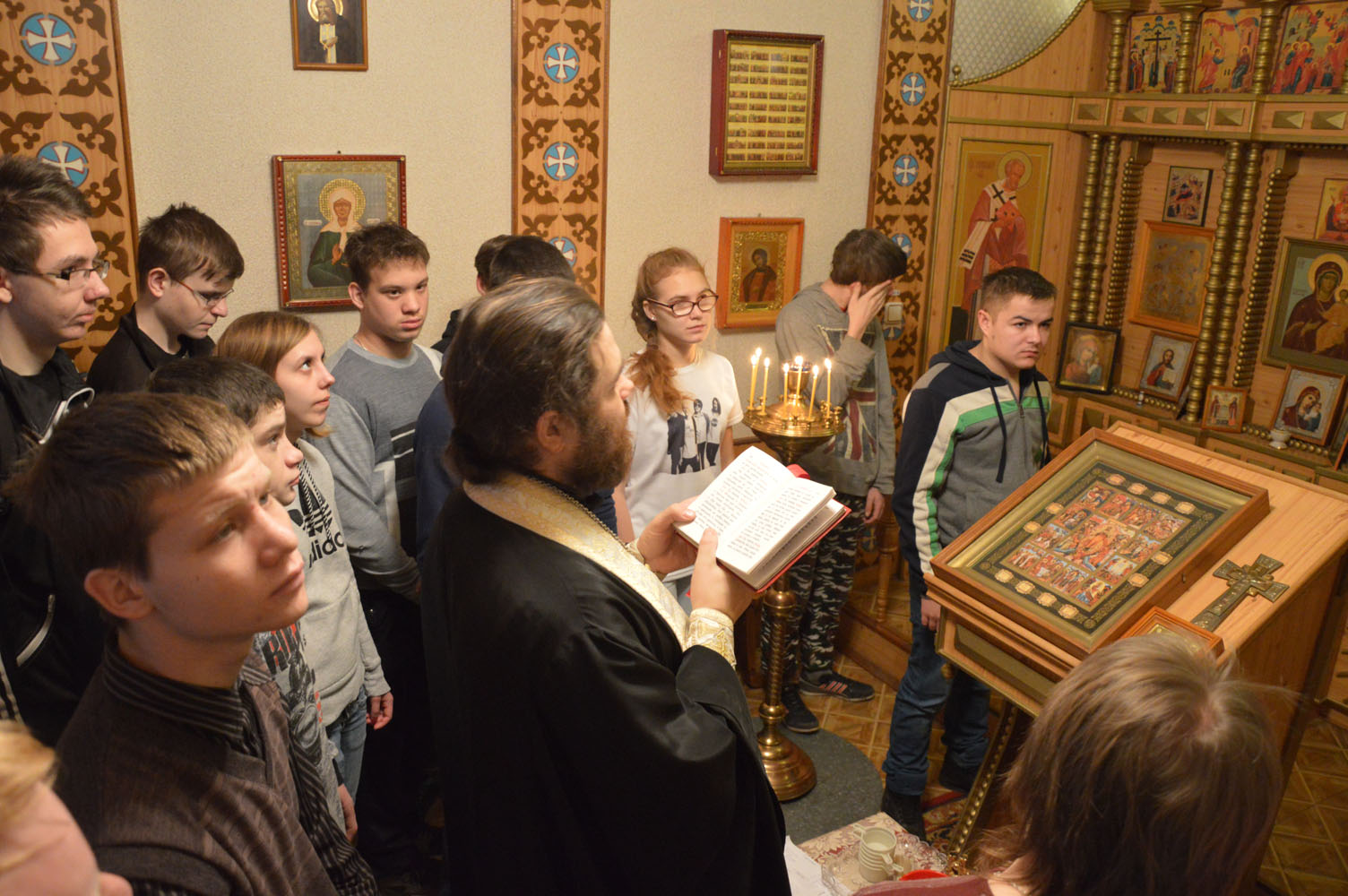 Праздничное мероприятие «Новый год приходит к нам!»