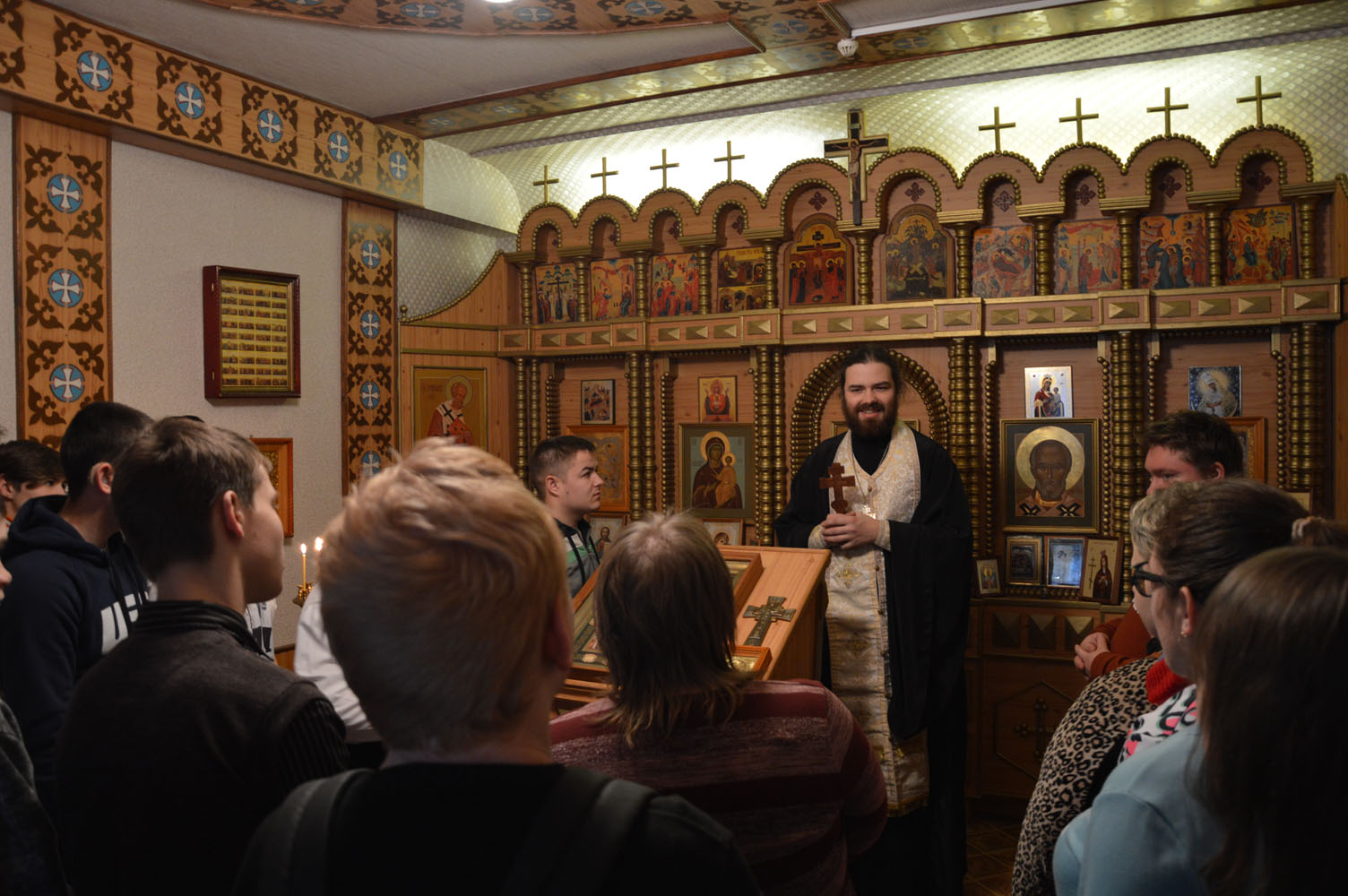 Праздничное мероприятие «Новый год приходит к нам!»