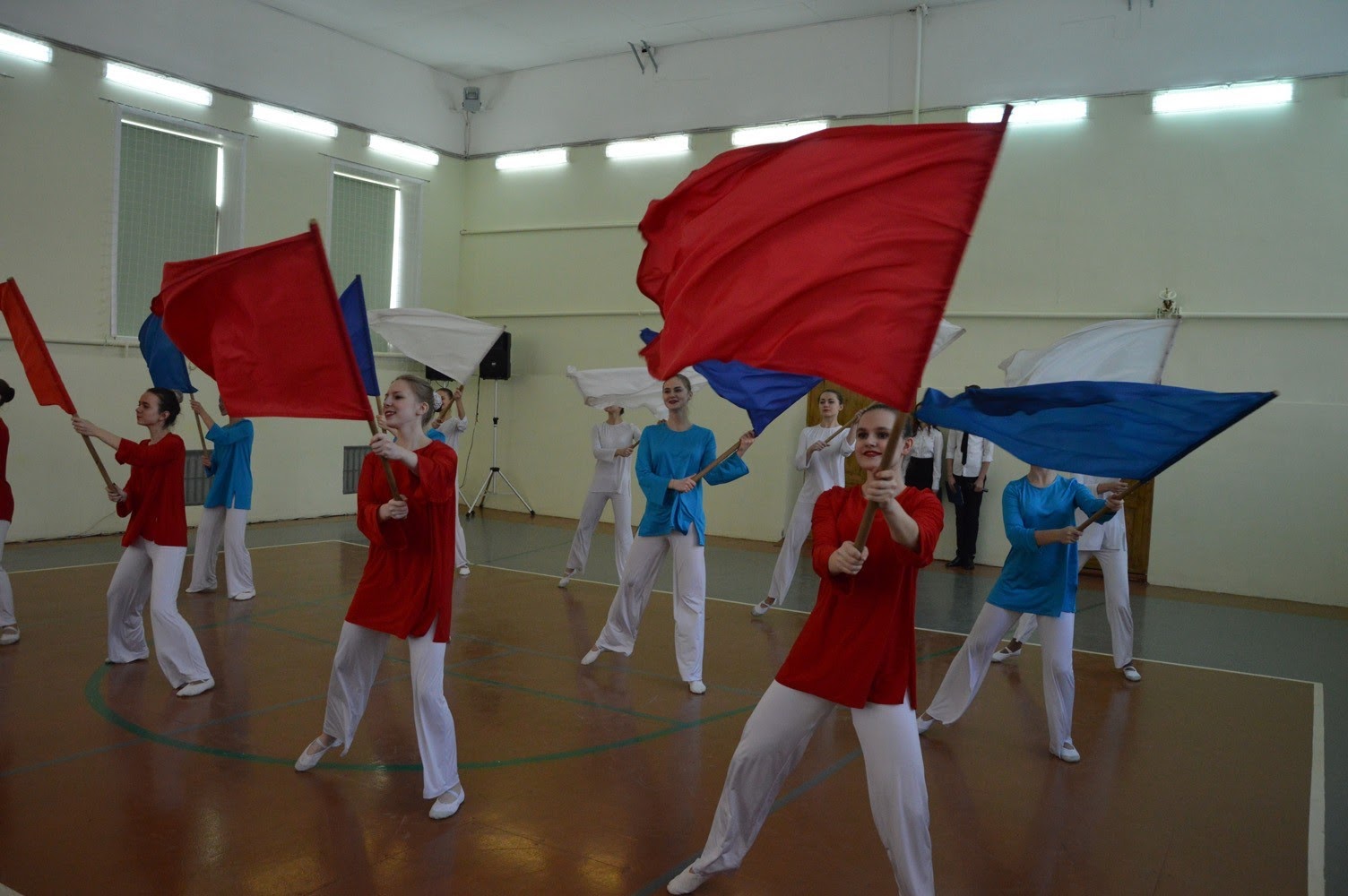 Концертная программа "Поздравление с Днем защитника Отечества"