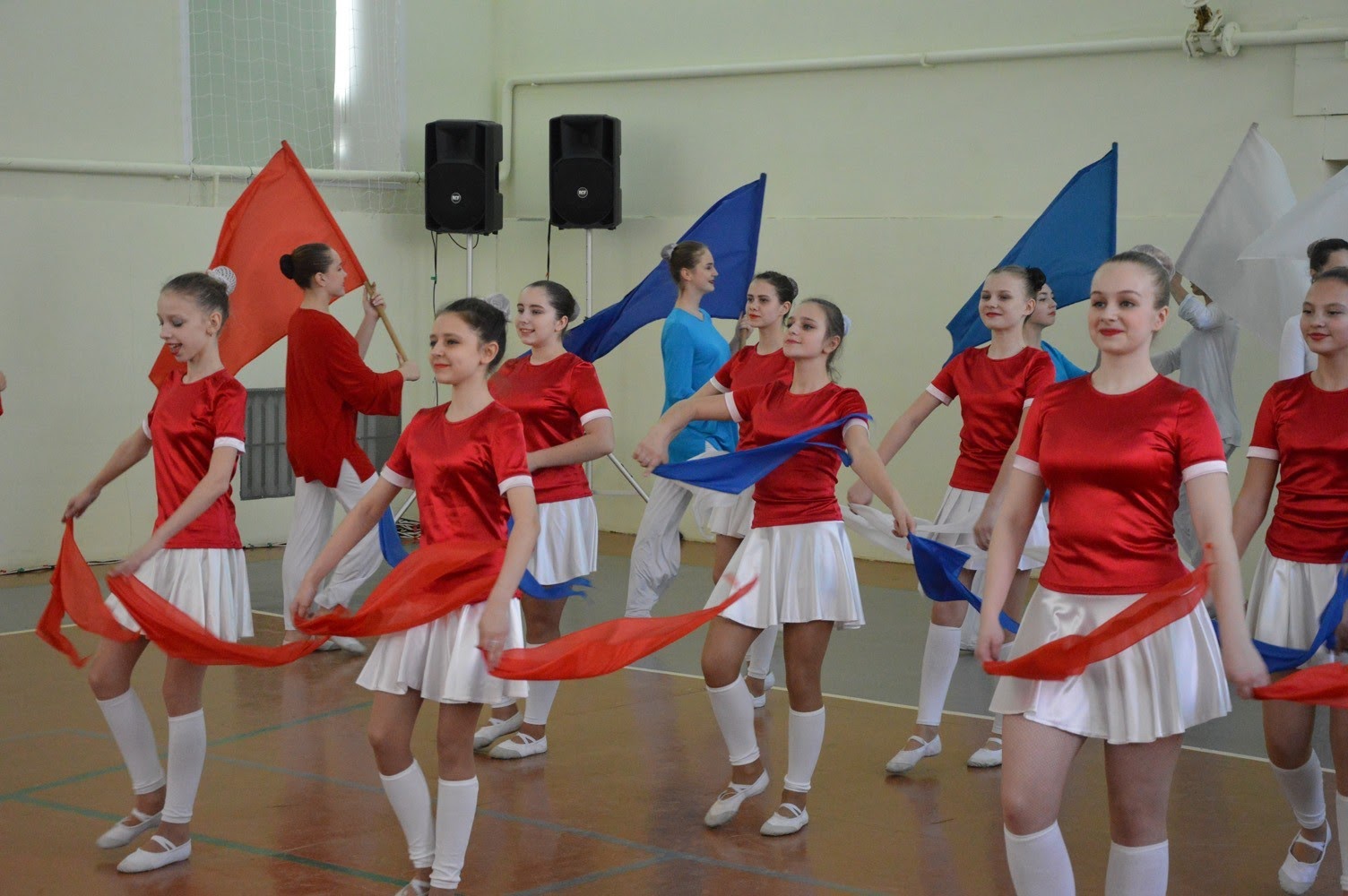 Концертная программа "Поздравление с Днем защитника Отечества"