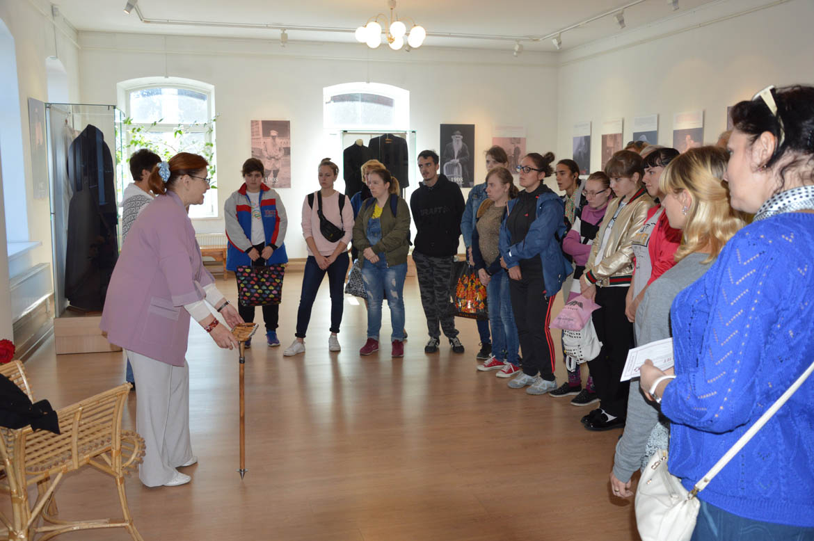 Экскурсия, посвященная 190-летию со дня рождения Л.Н. Толстого
