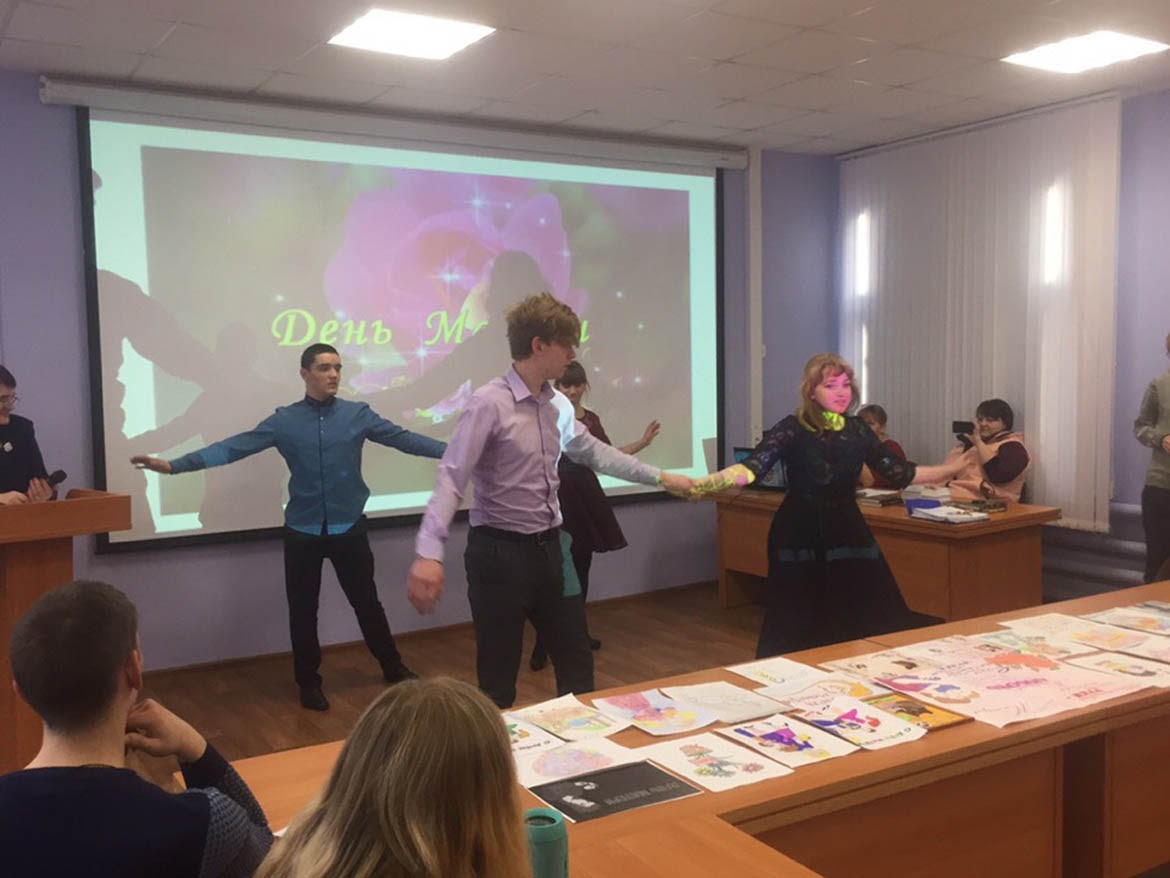 Литературно - музыкальное мероприятие «Славим имя матери», посвященное Международному дню матери