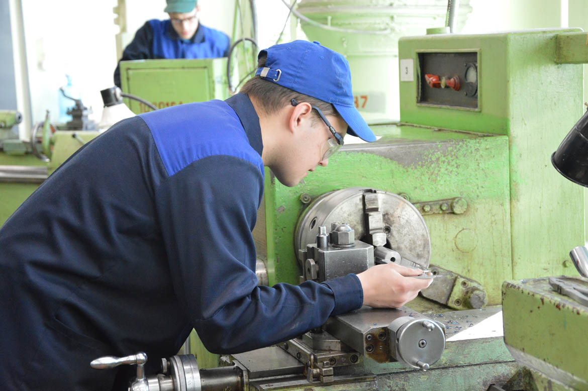 Отборочный этап III Регионального чемпионата «Абилимпикс» в компетенции "Токарные работы"