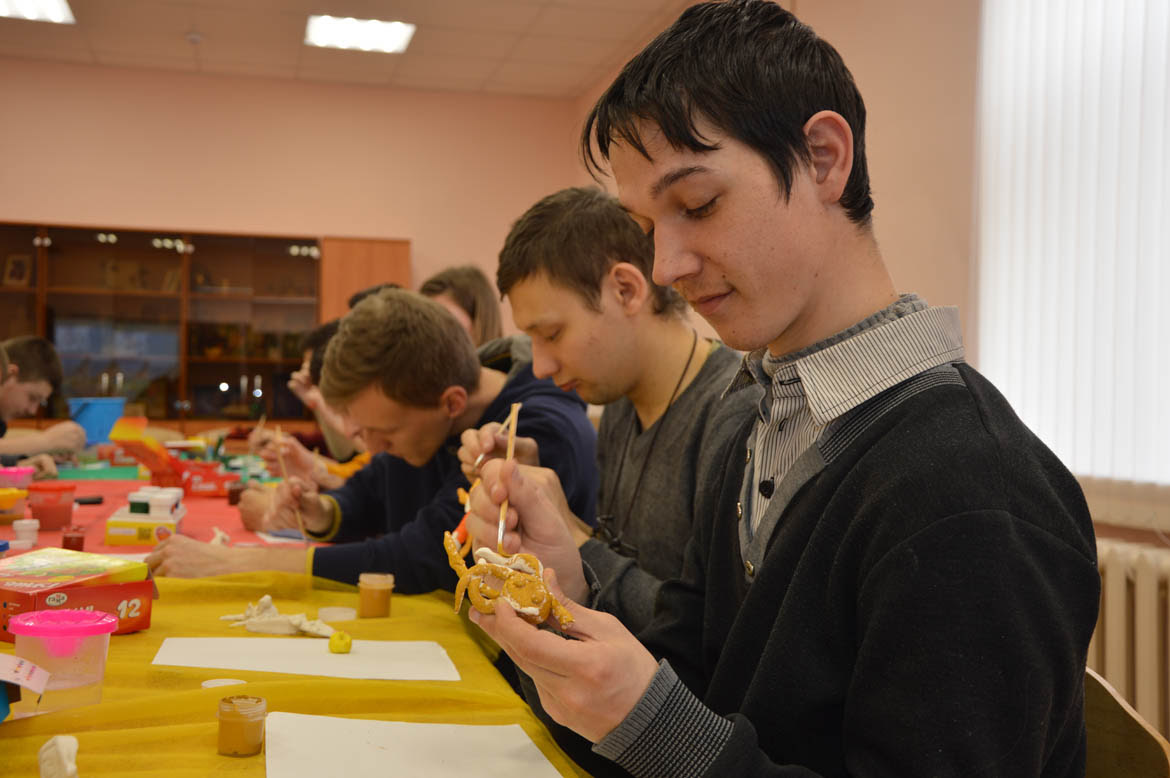 Творческая мастерская «Раскрасим мир вместе!», посвященная 5 - летию воссоединения Крыма и Севастополя с Россией