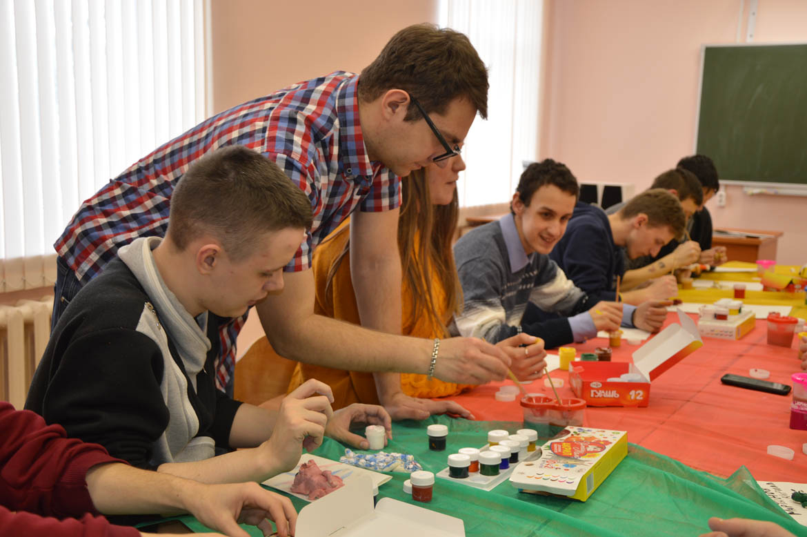 Творческая мастерская «Раскрасим мир вместе!», посвященная 5 - летию воссоединения Крыма и Севастополя с Россией