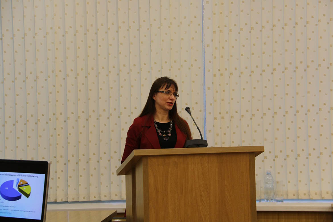 Заседание комиссии по делам несовершеннолетних и защите их прав