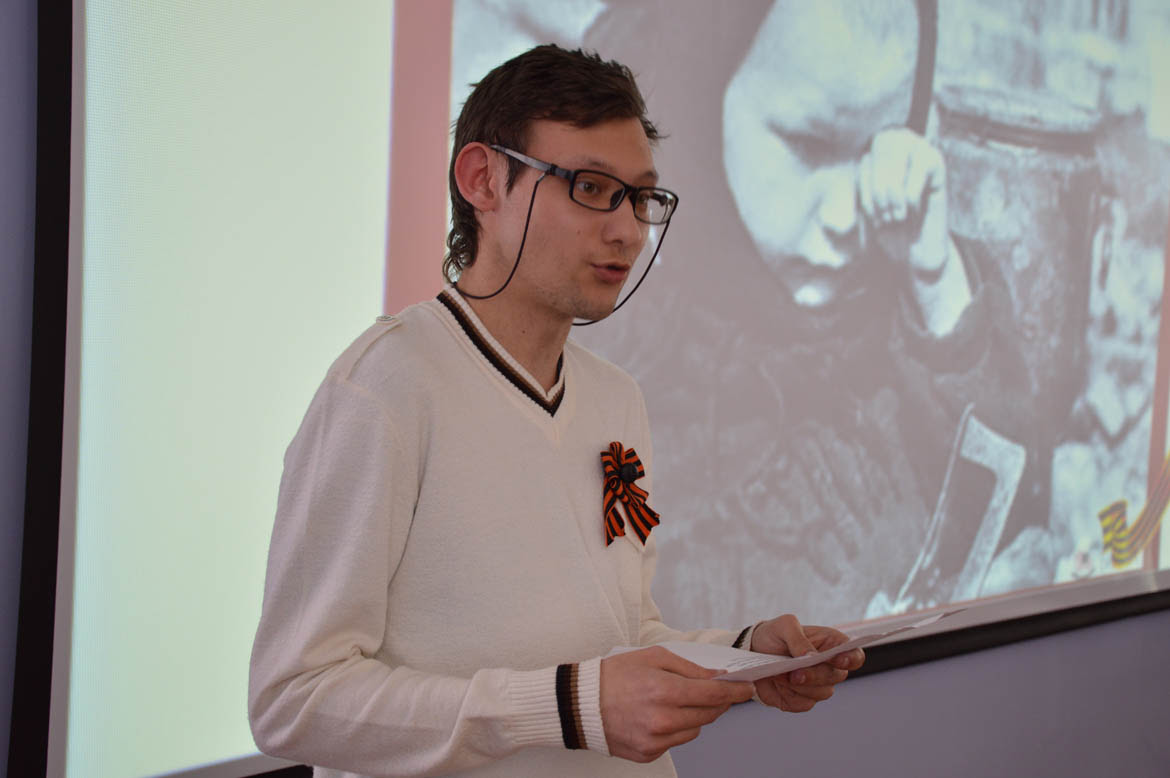 «Поклонимся великим тем годам»