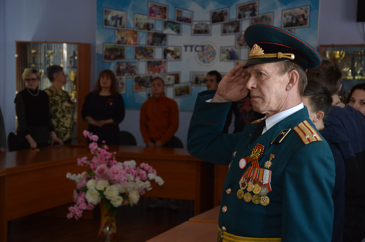 «Поклонимся великим тем годам»