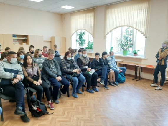 Сотрудники техникума приняли участие в профориентационном мероприятии, организованном для информирования родителей выпускников по вопросам профессионального самоопределения