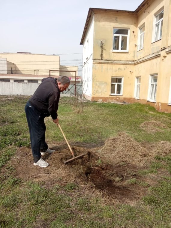 Студенты и сотрудники приняли участие во Всероссийском экологическом субботнике «Зеленая весна»