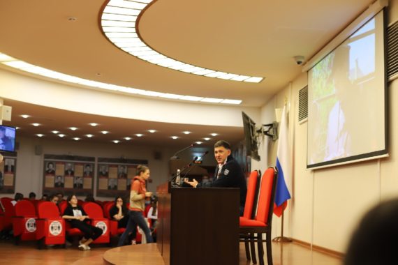 Творческая встреча с Заслуженным артистом России, художественным руководителем Ярославского театра драмы имени Ф. Волкова Сергеем Пускепалисом