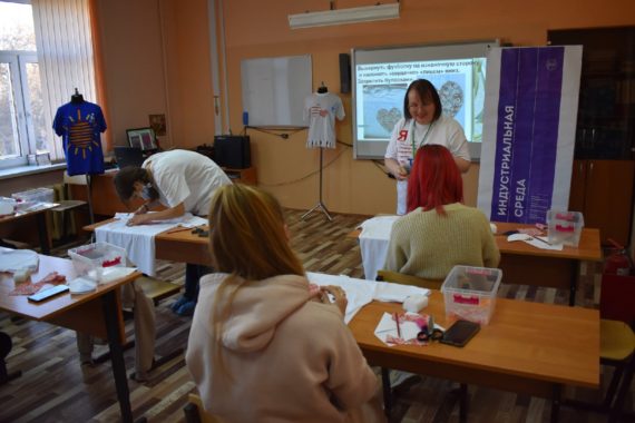 Проведена профессиональная проба по профессии «Художник по костюмам»