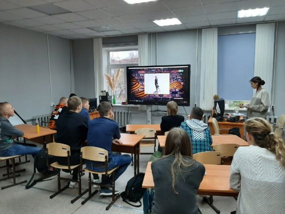 Классные часы, посвященные подвигу Зои Космодемьянской