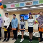 Вот и прогремел день учителя - день, в который отмечаются роль и заслуги педагогов в процессе образования, а также их неоценимый вклад в развитие общества. Вот и прогремел день учителя - день, в который отмечаются роль и заслуги педагогов в процессе образования, а также их неоценимый вклад в развитие общества.