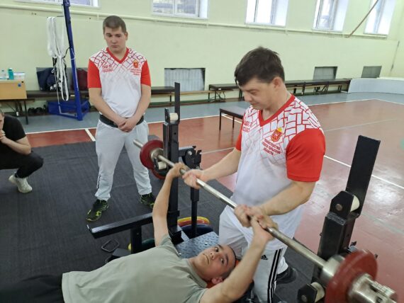 Спорт. ЗОЖ. Пауэрлифтинг.