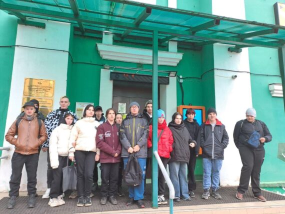 Обучающиеся посетили кинопоказ по Пушкинской карте в Ретро-кинотеатре «Майский»