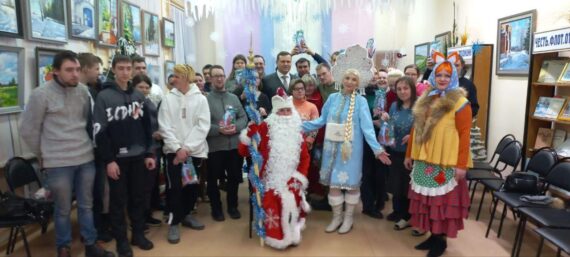 Литературно-музыкальное мероприятие «Новогодние истории у Елки»