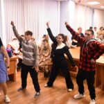 Новый год приходит к нам