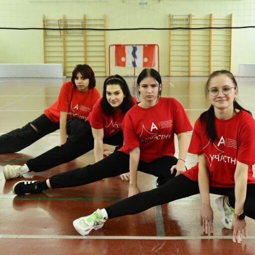 Мастер-класс по акробатическому рок-н-роллу Мастер-класс по акробатическому рок-н-роллу