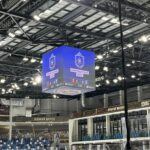 Посетили в Ледовом дворце товарищеский хоккейный матч между командами Правительства Тульской области и Санкт-Петербурга