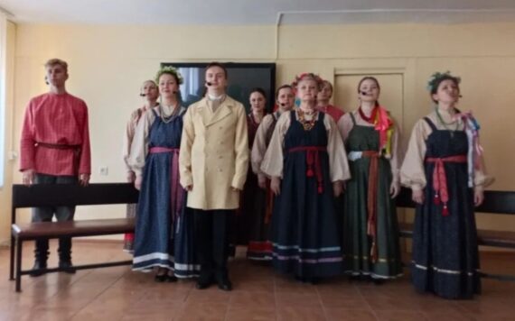 День работника культуры и День театра