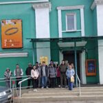 Говорит Земля