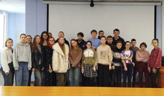 С Днём театра!