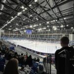 Посетили в Ледовом дворце товарищеский хоккейный матч между командами Правительства Тульской области и Санкт-Петербурга